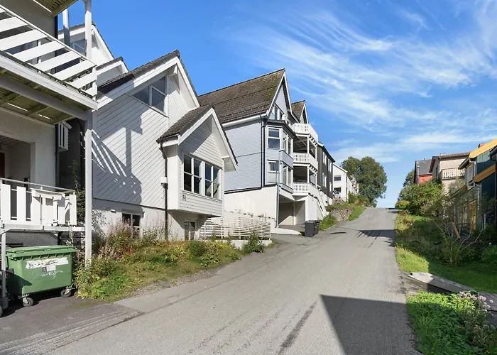 Arctic Homes - The Town House *